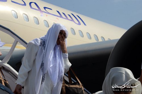 استقبال استاندار گلستان از کاروان حجاج