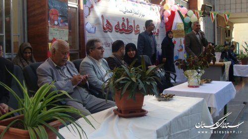 همه باید به فکر دانش آموزان نیازمند باشیم