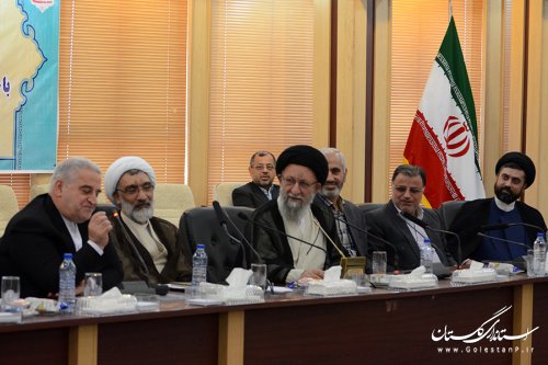 گلستان ظرفیت و جایگاه استقرار صنایع بزرگ را دارد