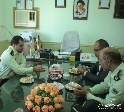 بازدیدفرمانداراز کلانتری شهرمزرعه کتول