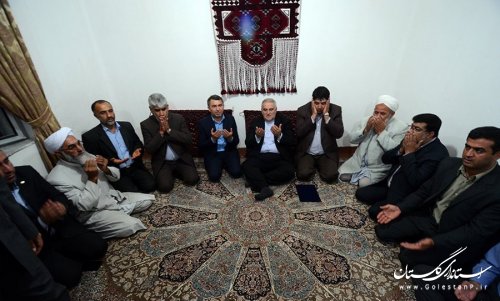 دیدار ودلجویی استاندار گلستان از خانواده مرحوم عید محمد طریک