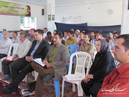 کارگاه آموزشی مبارزه با کنه واروا زنبور عسل در شهرستان کلاله برگزار شد
