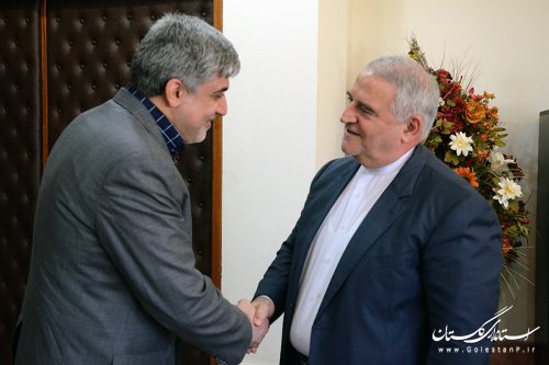 خبرگزاری ها عامل ایجاد اطمینان در افکار عمومی هستند