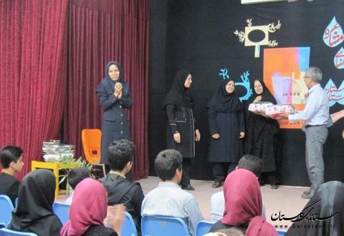 رقابت ادبی در بین کودکان و نوجوانان گلستانی