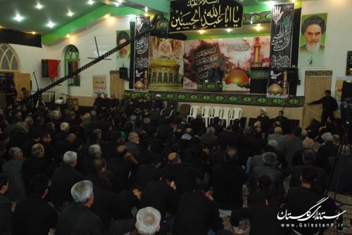 انقلاب امام حسین(ع) مدلی برای مبارزه با باطل در تمام زمان ها است