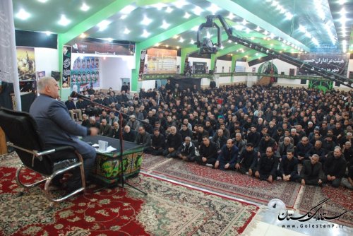 انقلاب امام حسین(ع) مدلی برای مبارزه با باطل در تمام زمان ها است