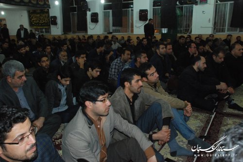 حضرت زینب(س) روح تاریخ کربلا را به تمام زمان ها پیوند داد