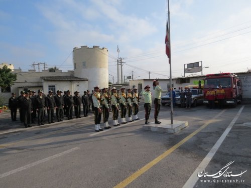 صبحگاه مشترک به مناسبت هفته پدافند غیر عامل در شهرستان آق قلا