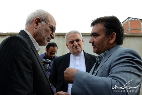 معاون وزیر کشور از خانواده فرماندار شهرستان ترکمن دلجویی کرد
