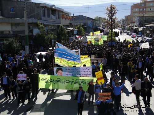  راهپیمایی 13 آبان با حضور  دانش آموزان و دانشجویان در شهرستان بندرگز برگزار شد