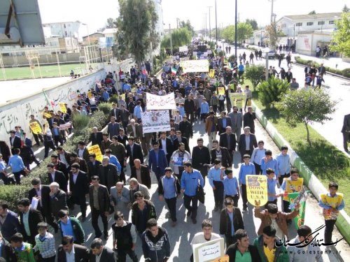  راهپیمایی 13 آبان با حضور  دانش آموزان و دانشجویان در شهرستان بندرگز برگزار شد
