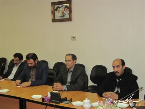 بررسی چالشها و ظرفیتهای اشتغال و کارآفرینی در گنبد کاووس