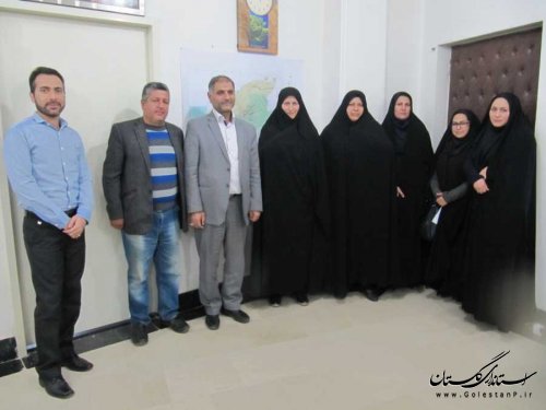 ترویج و توسعه فرهنگ کتاب و کتابخوانی نقش بسزایی در رشد جامعه دارد