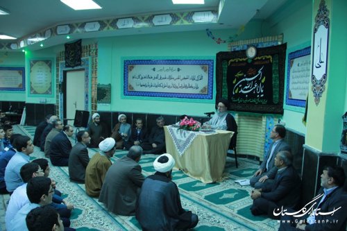 جلسه پرسش وپاسخ باحضورنماینده ولی فقیه دراستان و فرماندارگرگان در دبیرستان نمونه