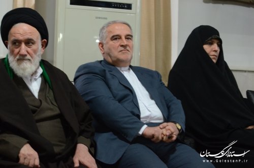 مرحوم نازقلیچی می تواند مدلی برای زنان ترکمن باشد