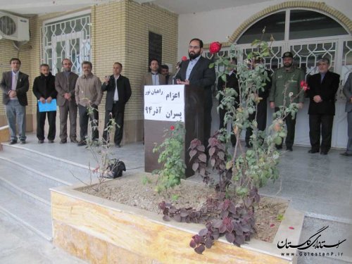 اعزام دانش آموزان بندرگزی به مناطق عملیاتی غرب کشور