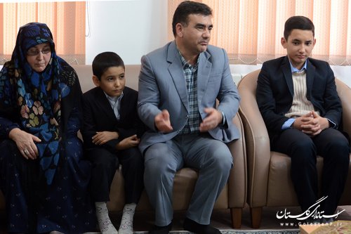 وزیر کشور از خانواده فرماندار فقید بندرترکمن دلجویی کرد