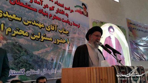 با حضور مهندس سعیدی کیا 2 هزار سند مالکیت به مردم کلاله اهدا شد