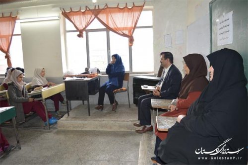 دانش آموزان برای کاهش آسیب های اجتماعی راهکار ارائه دهند