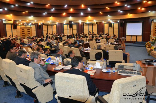 احزاب برای گفتگو با یکدیگر نیازمند نقد درون هستند