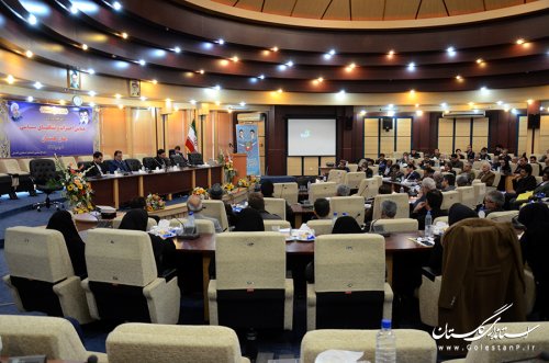 احزاب برای گفتگو با یکدیگر نیازمند نقد درون هستند