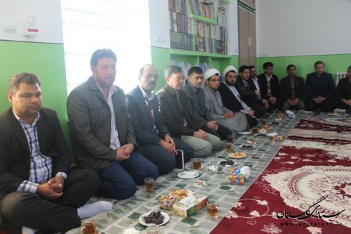 دیدار مسئولین شهرستان مراوه تپه با امام جمعه شهر در اولین روز دهه مبارک فجر