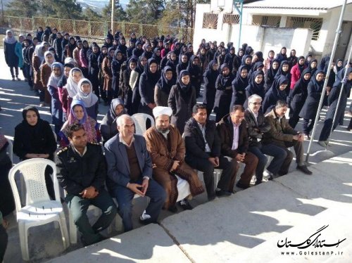 زنگ انقلاب در مدرسه حضرت زینب (س) بخش گلیداغ نواخته شد 