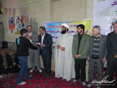 برگزاری جشن انقلاب در روستای ده چناشک از توابع بخش کوهسارات شهرستان مینودشت