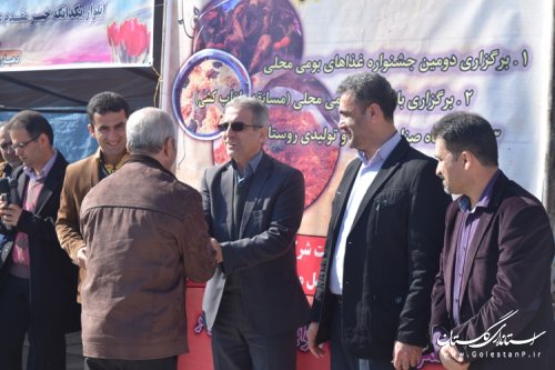 حضور فرماندار کردکوی در جشنواره غذاهای سنتی روستای ایلوار