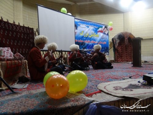 همایش بزرگ انقلاب اسلامی، استحکام خانواده و حماسه حضور برگزار شد