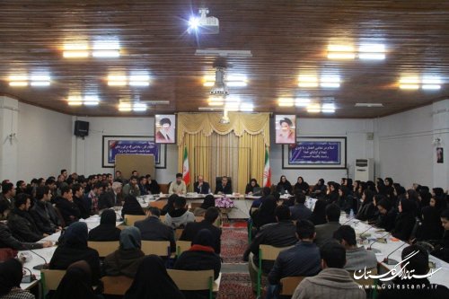 کلاس آموزشی ،توجیهی کاربران رایانه در فرمانداری گرگان برگزار شد