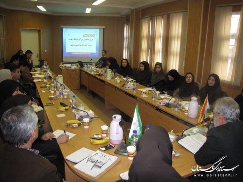 نشست هم انديشي مربيان مسئول مراكز ثابت، سيار و پستي كانون گلستان