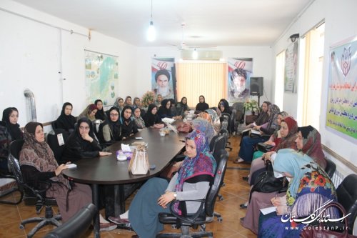 انتخابات یکی از مهمترین عرصه های حضور بانوان است 