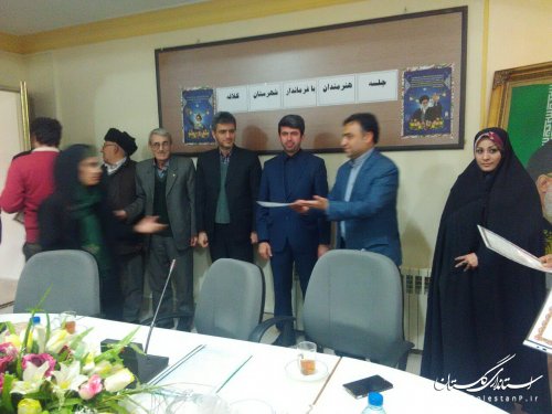 دیدار تعدادی از هنرمندان با فرماندار شهرستان کلاله 