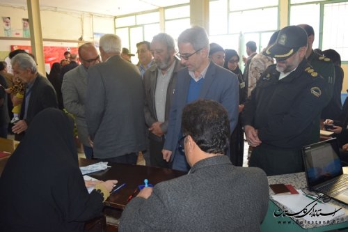 شرکت فرماندار و اعضای شورای تامین کردکوی در انتخابات 7 اسفند