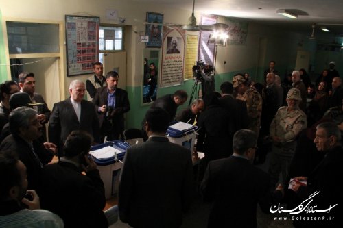 حضور و بازدید استاندار گلستان و فرماندار گرگان از شعب اخذ رأی در گرگان