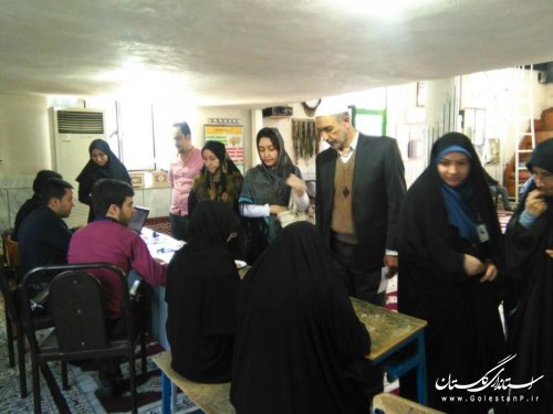 گزارش تصویری از حضور مردم شهرستان کلاله در پای صندوق های رای