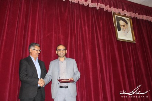 آموزش و پرورش نقش بسیار مهمی در توسعه پایدار شهرستان دارد  