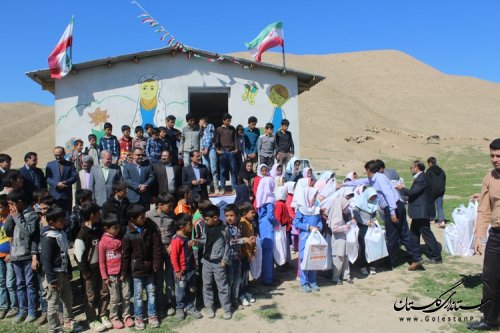 عشایر اسوه های قناعت، صبر و استقامت و اقتصاد مقاومتی هستند  