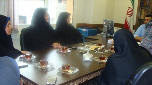 دیدار مدیرکل اموربانوان و خانواده گلستان با معاونین و مدیران کل ستادی استانداری 