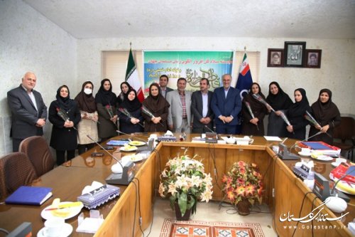 تقدیر مدیر شرکت ملی پخش فراورده های نفتی منطقه گلستان از بانوان شاغل شرکت
