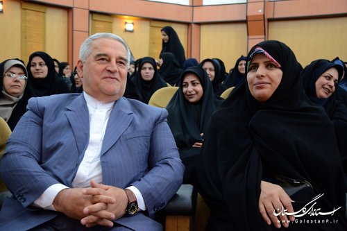 بانوان باید جهادگران اقتصادی تربیت کنند