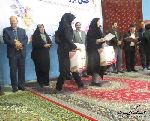 برگزاري همايش ميلاد كوثر و مسئوليت هاي اجتماعي حضرت فاطمه (س) با محوريت وحدت فاطمي 2  در شهرستان تركمن