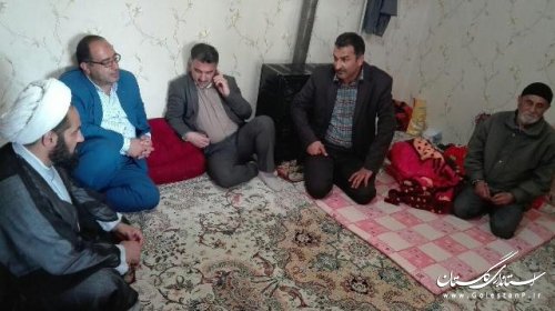 دیدار فرماندار علی آبادکتول با خانواده های معظم شهدا درسال جدید