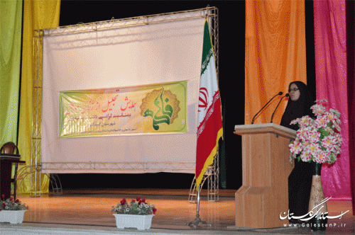 بانوان نمونه شهرستان گنبدکاووس به مناسبت هفته زن معرفی شدند