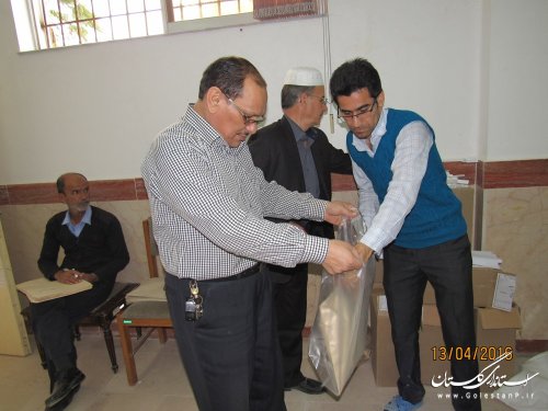 آماده سازی صندوق های اخذ رای مرحله دوم انتخابات مجلس شورای اسلامی شهرستان گمیشان