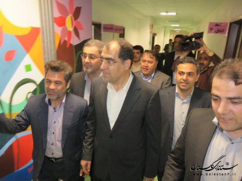 وزير بهداشت و درمان بيمارستان شهرستان مينودشت را افتتاح كرد