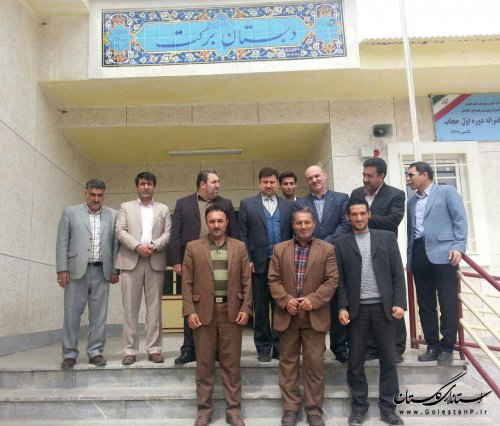 معاون بنیاد برکت کشور در صادق آباد حضور یافت