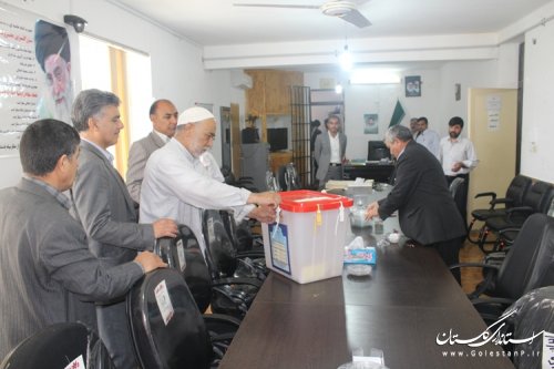 آماده سازی صندوق های اخذ رأی مرحله دوم انتخابات شهرستان مراوه تپه