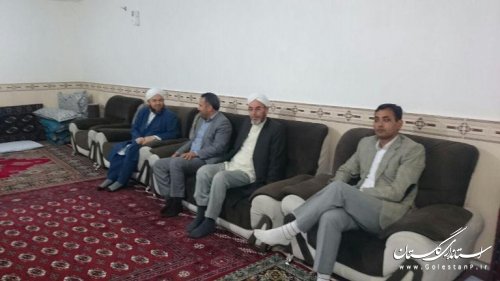 دیدار فرماندار مراوه تپه با امام جمعه و مدیر حوزه علمیه روستای چنارلی